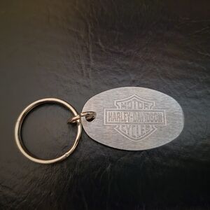 Harley-Davidson Silver Toned Oval Metal  Keychain